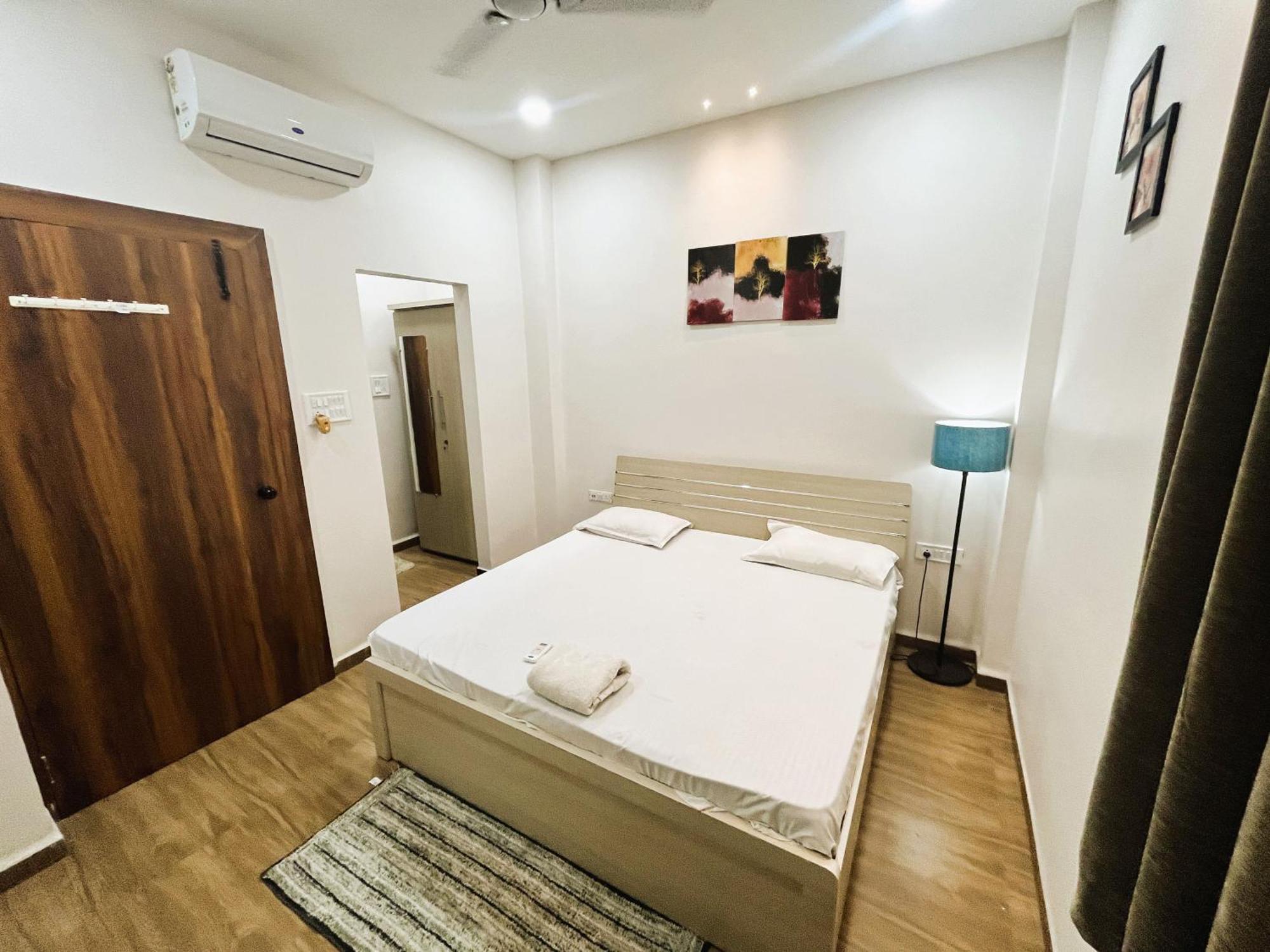 Shree Stay Inn Luxe' Holiday Home 乌贾因 外观 照片